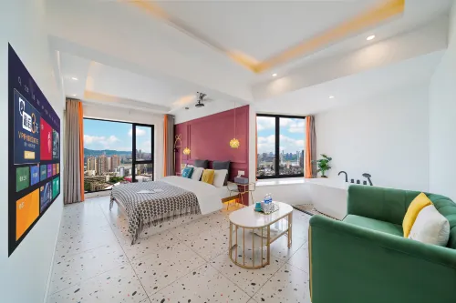 Yunshang High-Rise River View Hotel (Chongqing Jiefangbei Pedestrian Street)