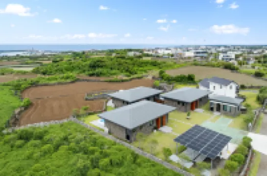 Kimnyeongdoldam private pool villa