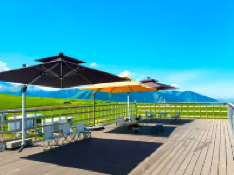 Tekes Qionghai Cloud Grassland Space Capsule Camp