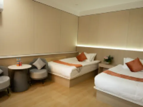 Sanfu Hotel ウランバートルのホテル