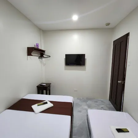 Jmorino Pension House Palawan City Center