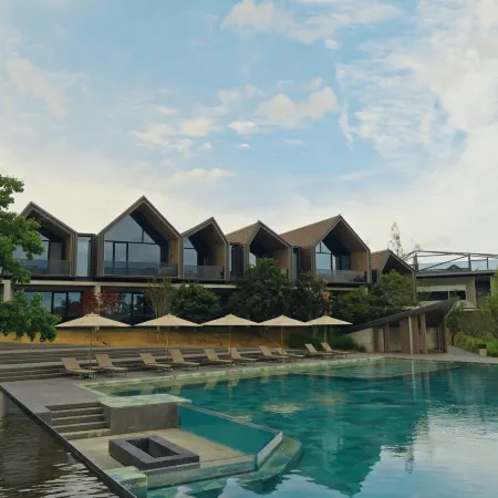 The Lucid Resort Deqing