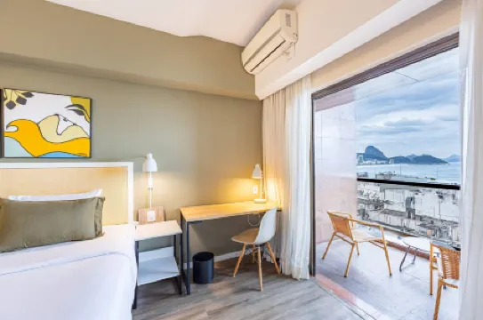 B&B Hotel Rio Copacabana Posto 5 Отели рядом с достопримечательностью «H.Stern»