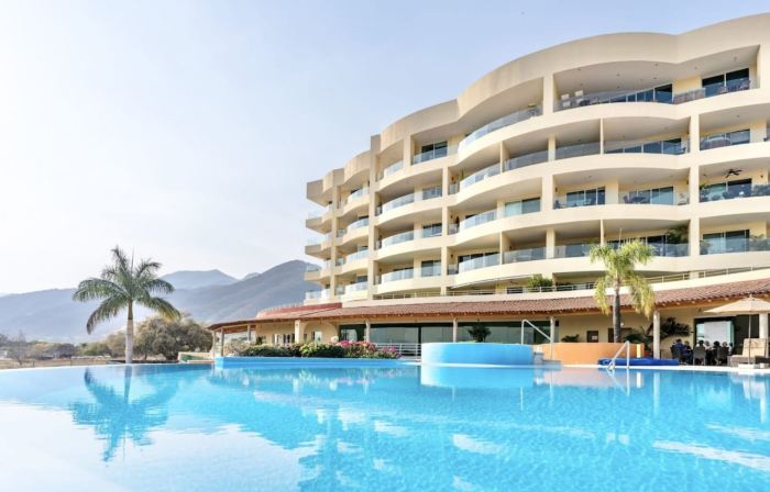 ANANA El Dorado 203 | Condo with Lake views & Pool