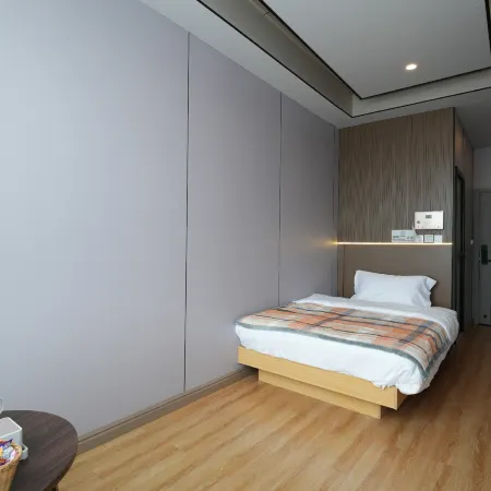 Meiliyue Residential Homestay(Feilaisi Meili Snow Mountain Scenic Area Store)