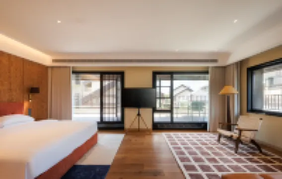 蘭普設計酒店（長白山北坡集散中心恩都裏店）