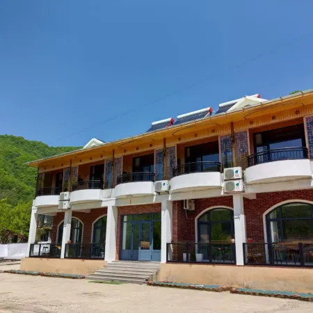 DandongQinshgouHanbiHouseHomestay