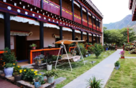 Danba yongbolinka hotel