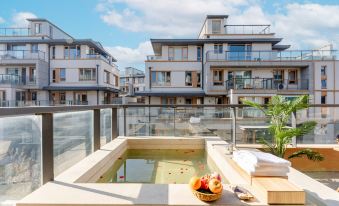 Houlai Boutique Stay (Taibai Mountain Tourist Service Center)