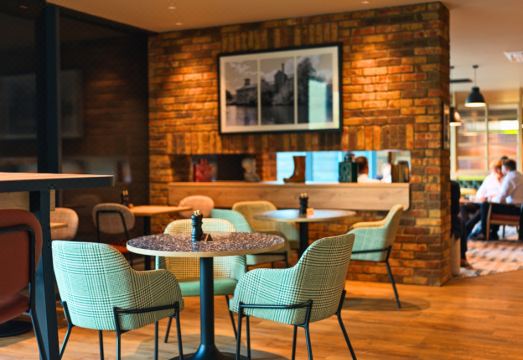 B&B 호텔 더비 로비