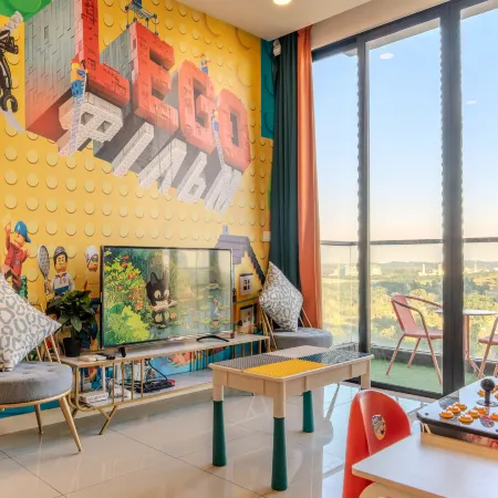 D'Pristine Theme Suite by Nest Home at LEGOLAND