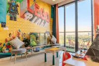 D'Pristine Theme Suite by Nest Home at LEGOLAND - bar