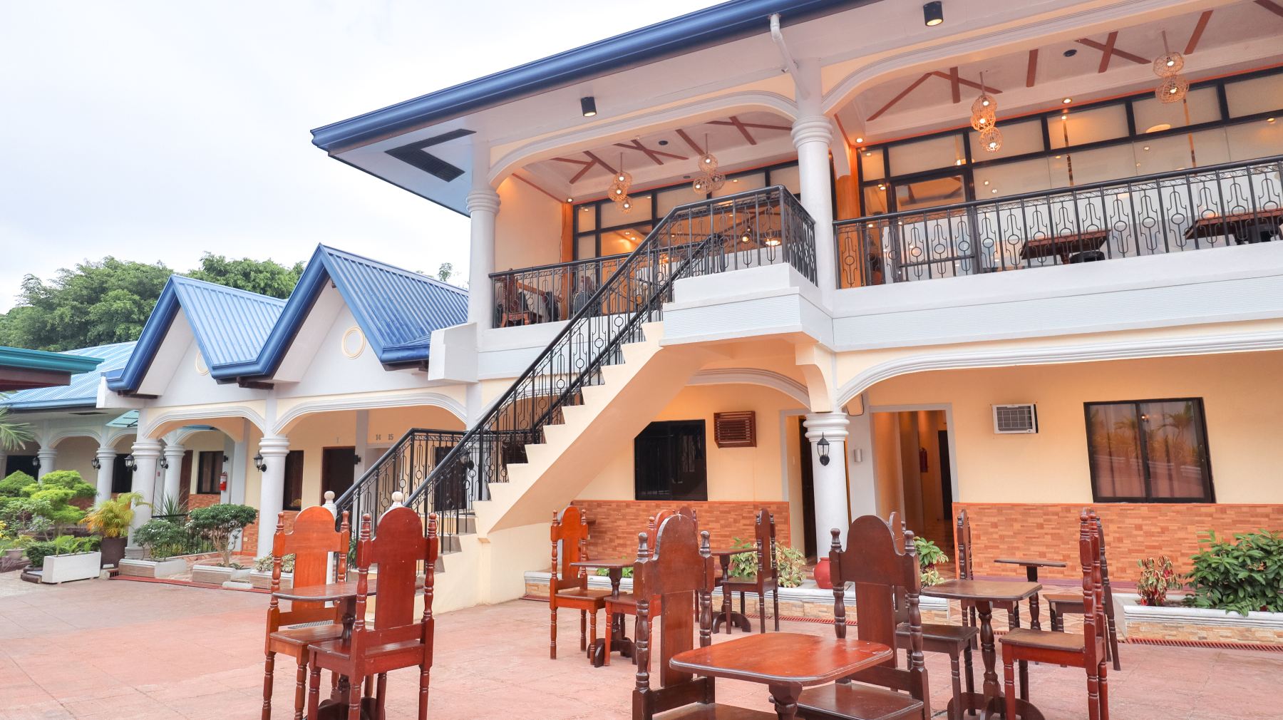 Hola Hostel Puerto Princesa Hotels in Puerto Princesa