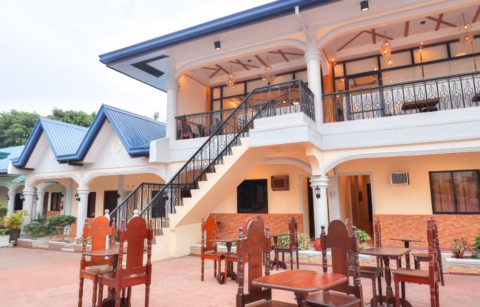 Hola Hostel Puerto Princesa