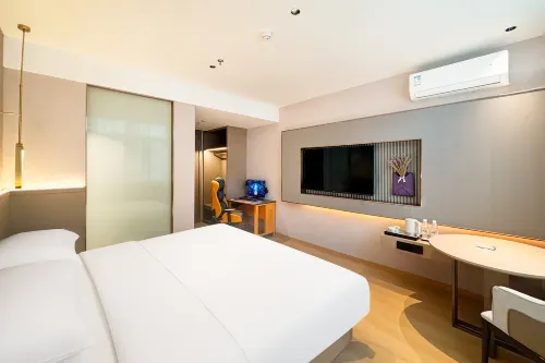 Jingfang E-sports Homestay (Chongqing Zhong Binjiang Road)