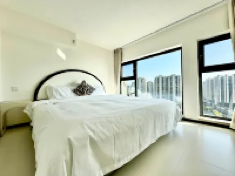 青嶼海景loft公寓（青島火車北站店）