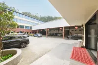 Xinyixing Hotel (Chengdu Tianfu International Airport) - parking
