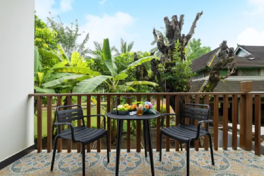 Shaman Dala Inn Hotels near Xishuangbanna Dai Garden