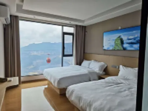 Jiaozi Mountain Riverside Homestay