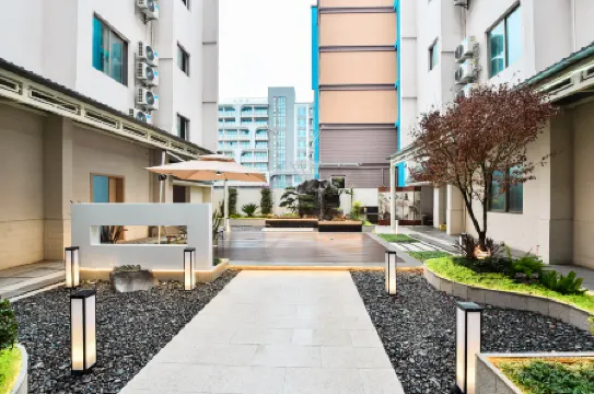 Huangguoshu MinJiang Hotel