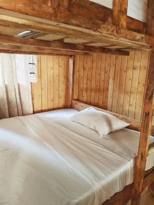 Sawa Sawa Beach Hotel & Backpackers