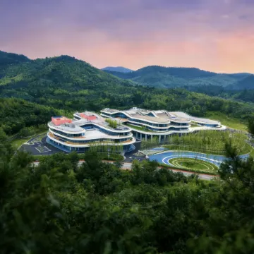 Huzhou Xisai Zhenyue Resort Hotel Hotels near Yuanxiangxiaozhen Sceneic Area