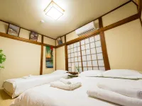 Private Villa Stay – 4BR House, Max 10 Guests, 8-min to Station, 10-min to Ikebukuro, 13-min to Ueno