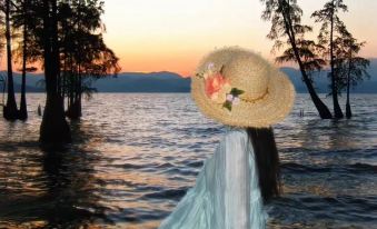 Zaihaiyifang Sunrise Seaview Homestay (Dali Qihai Branch)