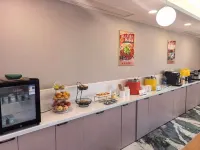 Fuli Zhixuan Hotel (Taihu International Expo Center Nanhu Jiayuan Subway Station) Hotels near Yangming Station