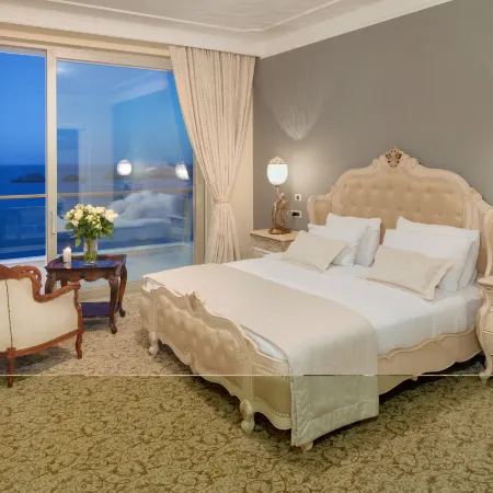 Royal Princess Hotel