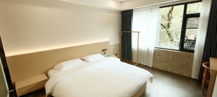 Pinjia Hotel (Yichun No.1 High School Second People's Hospital) Ξενοδοχεία στην πόλη Γιτσούν