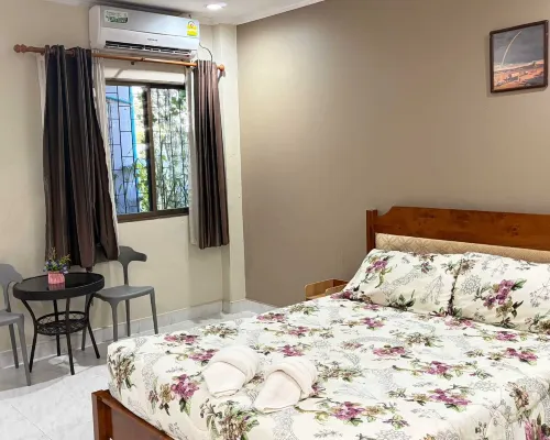 Collection O Southern Star Resort Pattaya Hotel dekat Pantai Hat Naklua