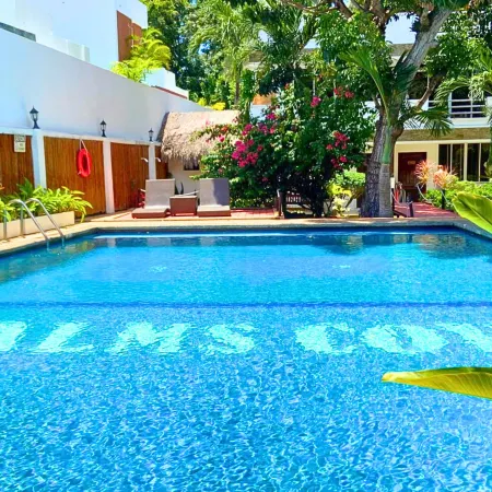Palms Cove Resort