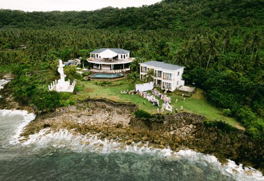 Trogon's Perch Clifftop Oceanfront Resort