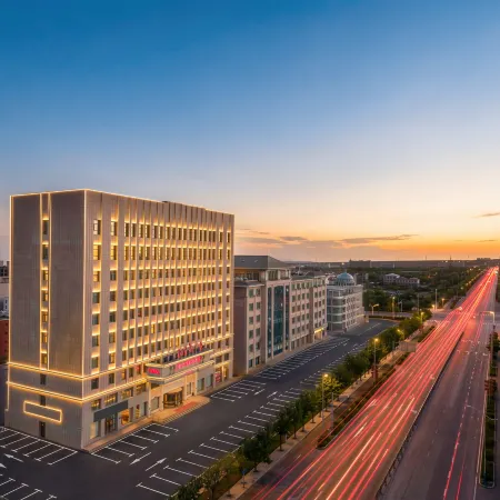 Vienna International Hotel (Alxa)