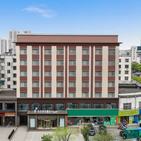 Xinyang Yugang Hotel (Xinyang Railway Station Store)