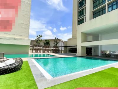 Paradigm Residence above Paradigm Mall & Hyatt Palace Johor Bahru@ 5GWifi/ Netflix