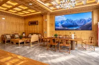 Yuji Jade Palace Hotel