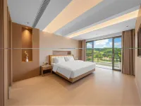 Xinhu Bay Resort Hotel (Chuxiong Xinghai Lake High-speed Rail Station Branch) Hotels in Chuxiong City