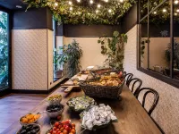 Latroupe Jardin Secret Hotels in Ixelles