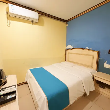 Junhong Hotel