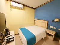 Junhong Hotel - 인 (Inns)