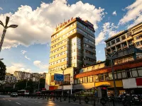 Zunyi meeting site T-shaped mouth light hotel - pemandangan pegunungan