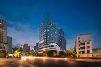 Jinglai Light Luxury Hotel (Shanghai Lujiabang Road Metro Station Branch) Hotels in Yu Garden Area