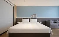 Country Inn & Suites by Radisson, Zhangjiagang High-speed Railway Station Lexing Building - 4 звезды