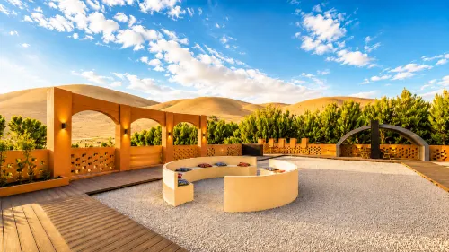 Dunhuang Fengqi Yeshe · Luxury Rizhao Sand View Courtyard Vacation Apartment - Wifi
