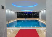 Midyat Bay Grand Hotel - Pools