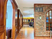 Eiffel Hotel Dazhu - Gym