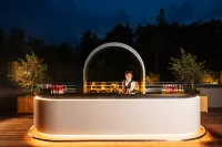 Anji Treasure Island Nautical Resort - bar