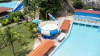 Whiterock Beach Resort - Gym